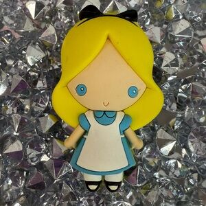 Disney magnet Alice in wonderland princess Yellow & Blue Alice Figure Pin